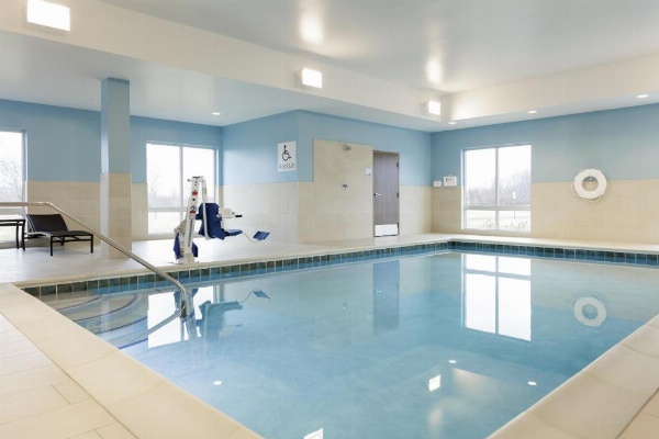 Holiday Inn Express & Suites Zion image 13